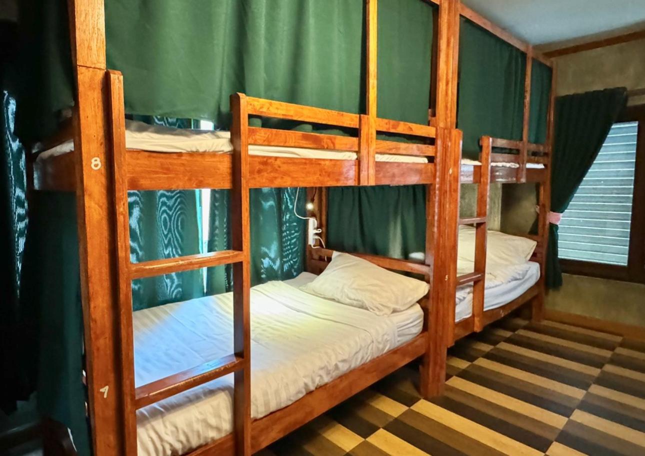 Propaganda Hostel Пханган Экстерьер фото
