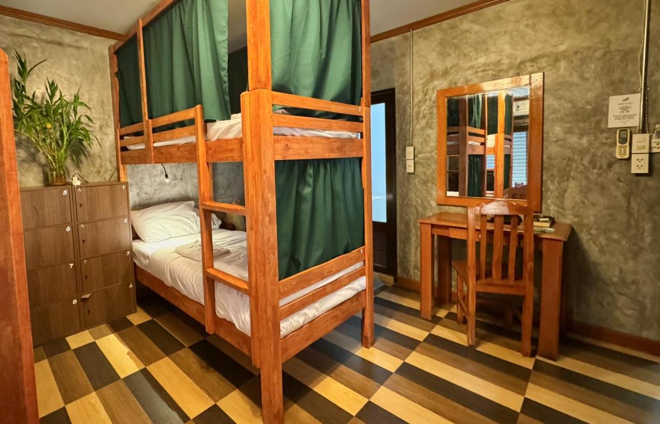 Propaganda Hostel Пханган Экстерьер фото