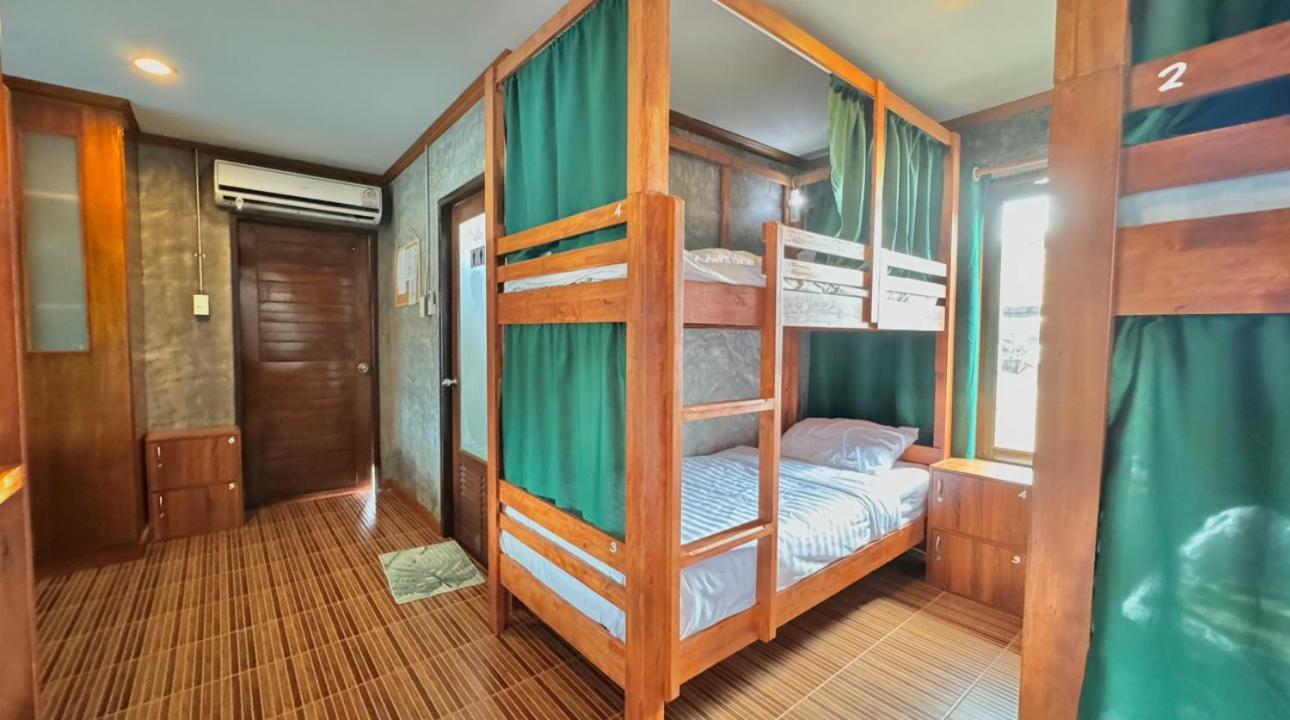 Propaganda Hostel Пханган Экстерьер фото
